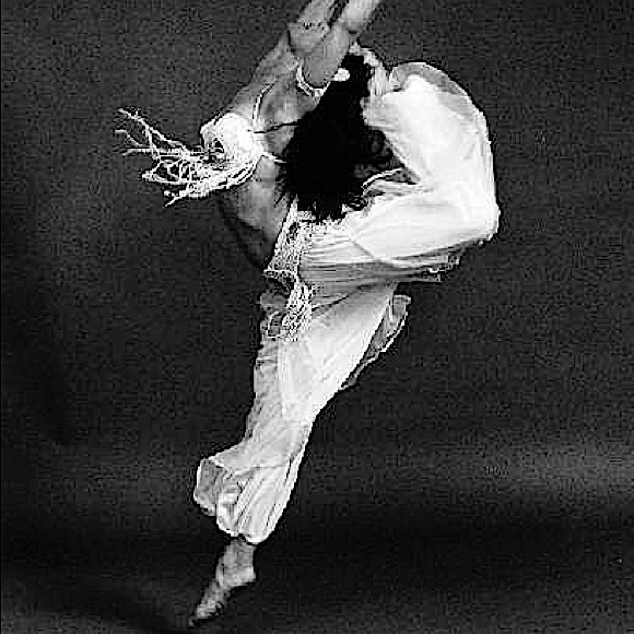 Bellydance costume white rhinestones and mirrors. Hand made by Marliza Pons 32D - Picture 1 of 13